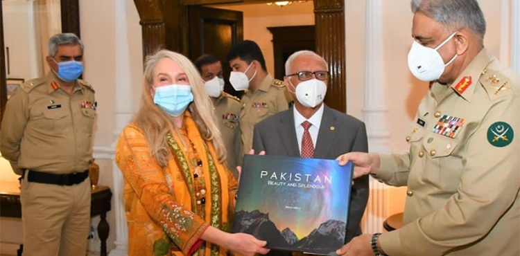 Mountaineer Vanessa O’Brien calls on COAS Qamar Bajwa: ISPR