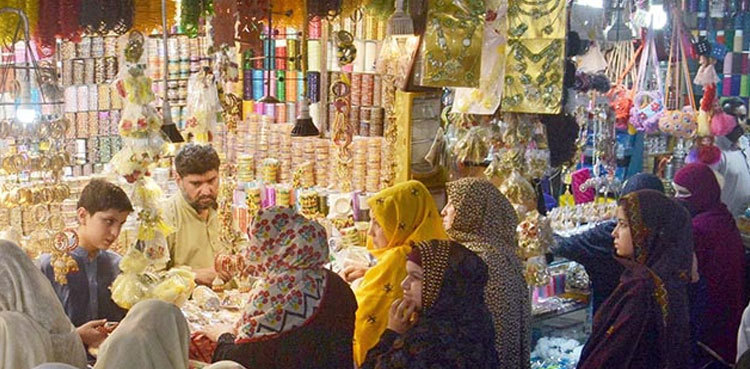 Shopping malls, markets in Quetta to close at 8pm