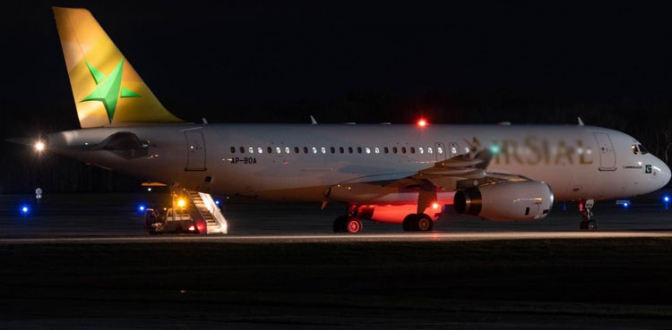 PM Imran to launch Pakistan's third private airline next week