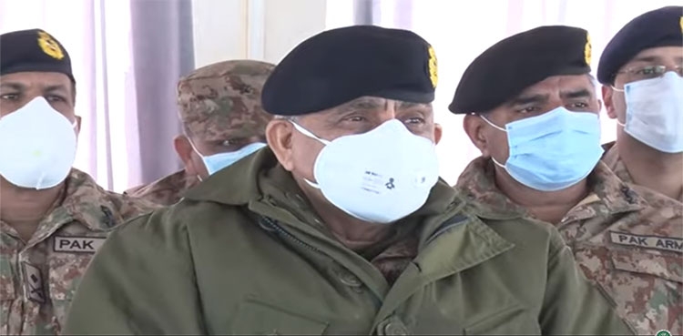 COAS in his LOC visit lauds high morale of deployed forward troops