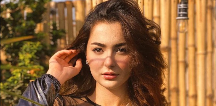 Hania Aamir's Instagram post takes fans by surprise