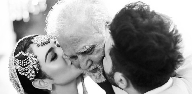 Actor Sarah Khan's father passes away in Karachi