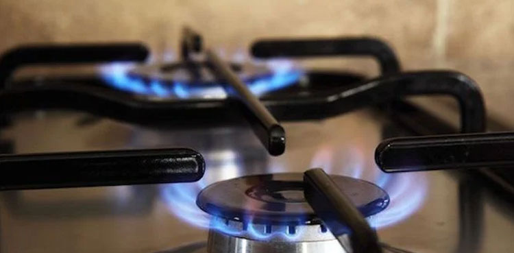 Gas supply to CNG sector to remain shut in winter to fulfill household need  