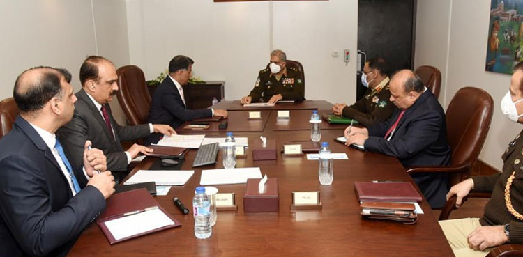 Army chief lauds tireless efforts of ISI for national security