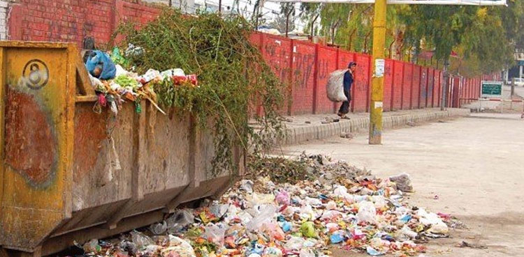 LHC serves notices to CS, DC over poor sanitation arrangements