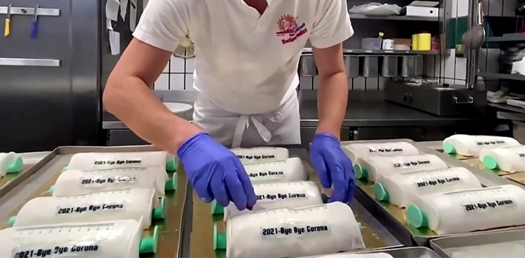 WATCH: Bakery's syringe cakes help the COVID-19 medicine go down