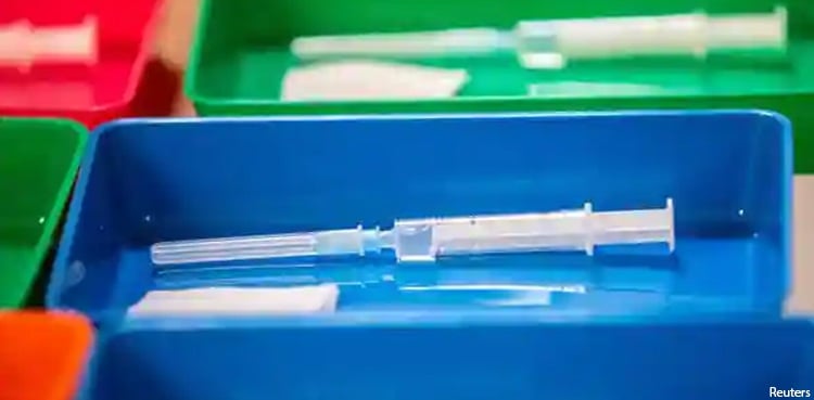 Govt to establish Covid vaccination counters in Islamabad: sources