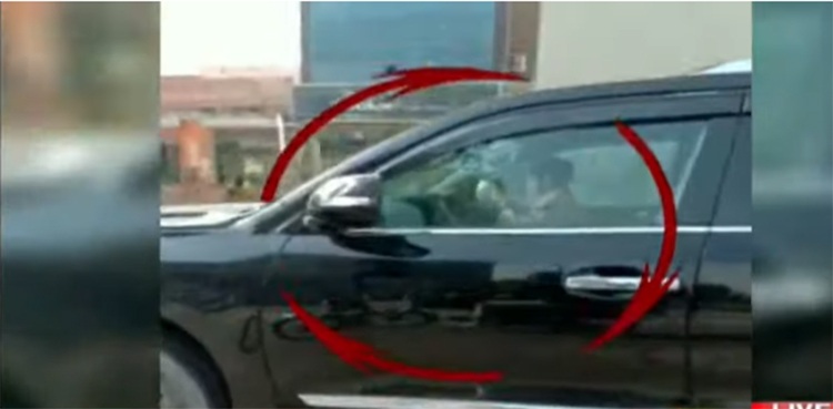 Child driving SUV on Multan road lands in trouble