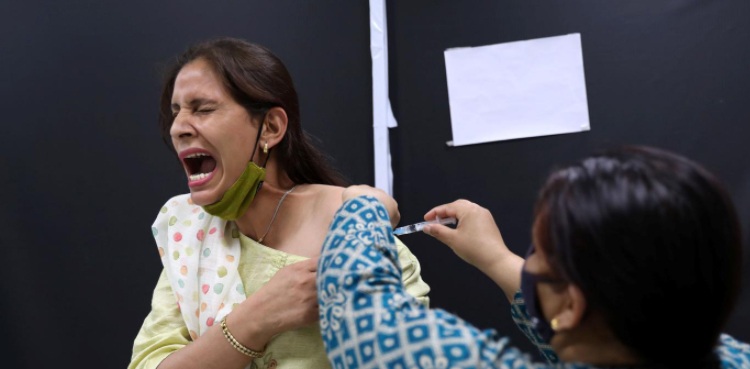 Vaccines reduce Covid transmission by 40%: WHO