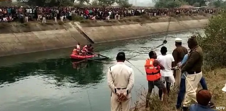 At least 32 dead as passenger bus falls into canal in India