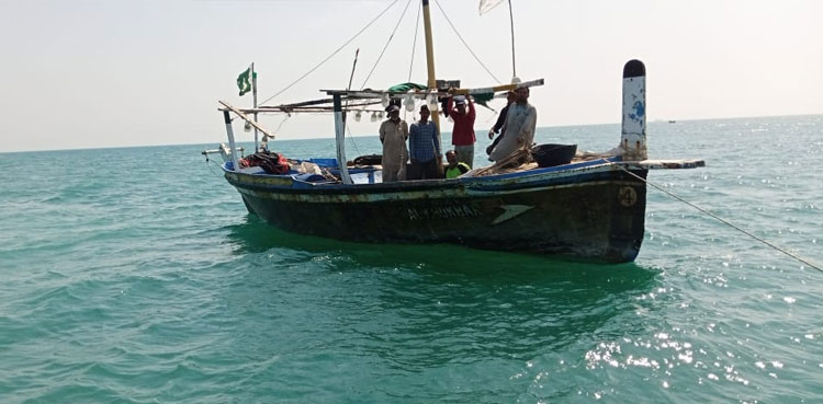 Police produces 30 Indian fishermen in local court