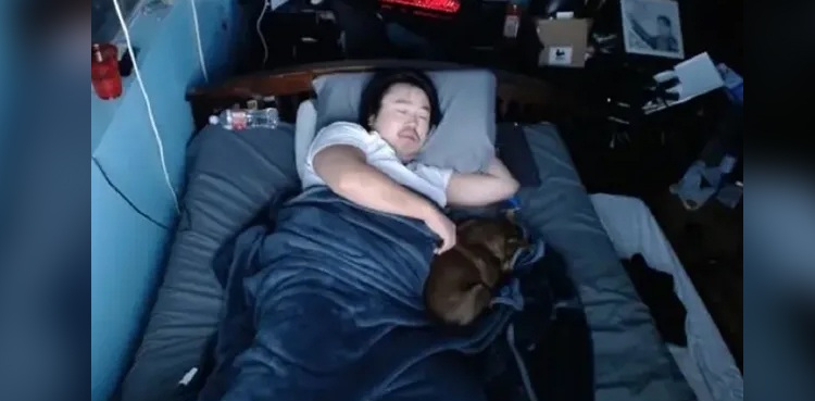 BIZARRE!!! People spend Rs2.5m only to disturb man sleeping on live stream