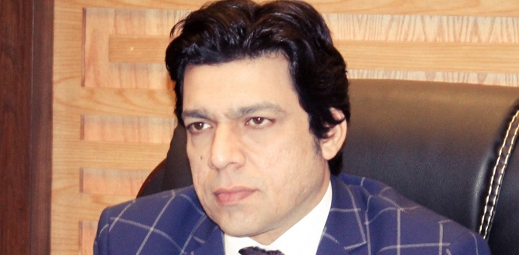 SC adjourns Faisal Vawda's plea against disqualification till April