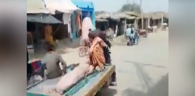 Family forced to shift body on rickshaw in Ghotki