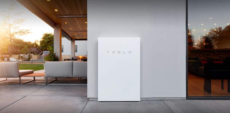 Tesla to build large battery to power homes in Texas: report