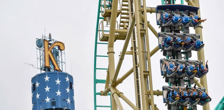 No, you can't scream on roller coasters!