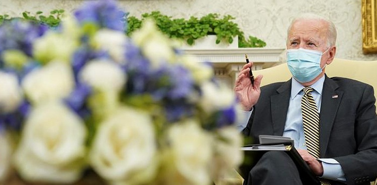 Biden's budget meets criticism from right and left