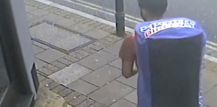 Chilling moment killer leaves home with dismembered body in bag