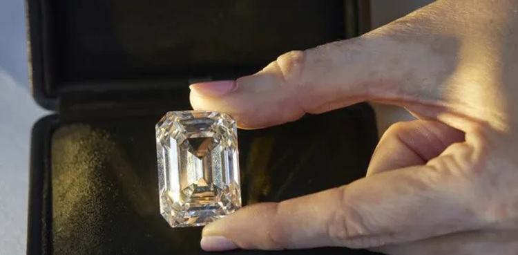 101 carat diamond to be auctioned in jewellery sale