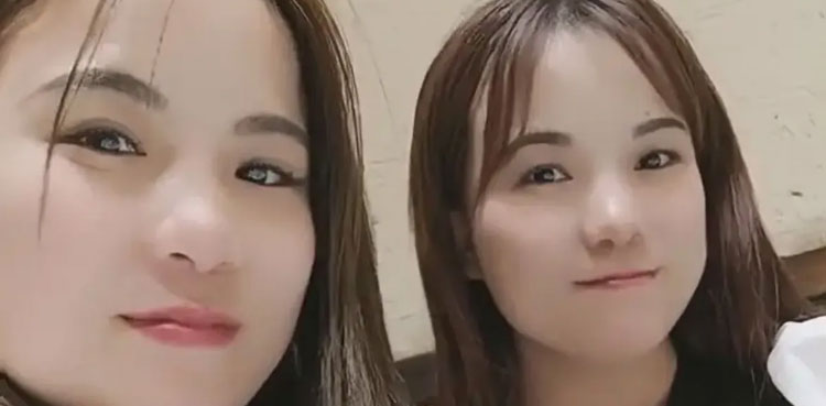 Lookalikes who met on social media turn out to be twin sisters