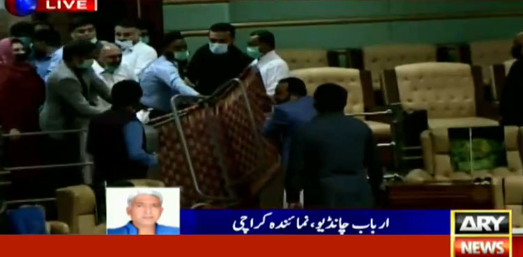 Charpoy in Sindh Assembly: Agha Siraj orders inquiry