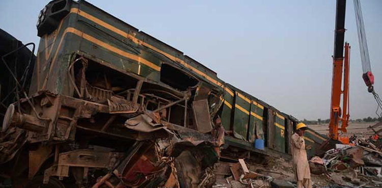 Death toll in Ghotki train crash rises to 66; both tracks restored