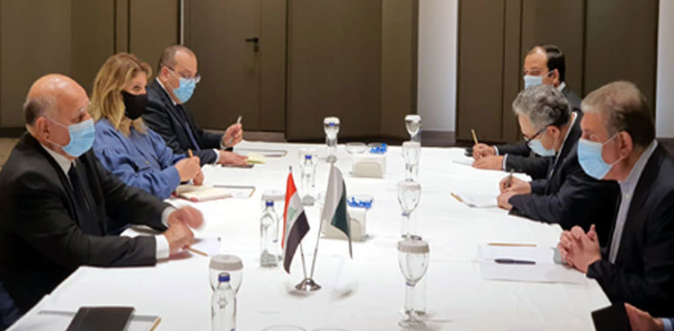 FM Qureshi meets Iraqi counterpart, discusses bilateral ties