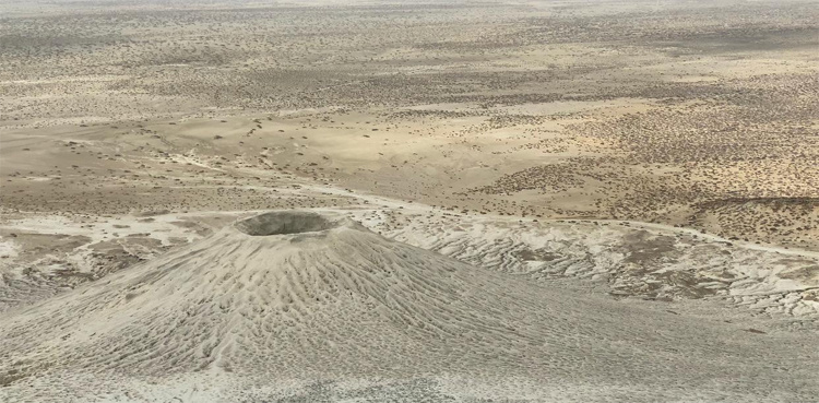 Over 100 undiscovered mud volcanoes off Makran coast await officials, explorers