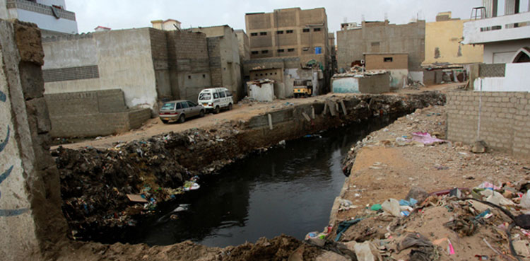 NDMA chairman, Sindh governor discuss cleanliness work of Karachi nullahs