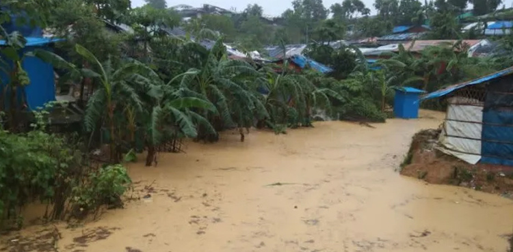 Thousands displaced as floods hit Bangladesh Rohingya camps