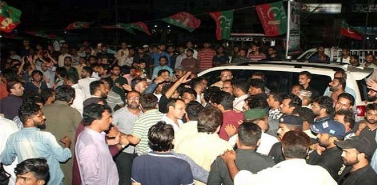 AJK elections 2021: Four injured as PPP, PTI workers clash in Mirpur