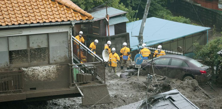 Eleven killed in central China landslide