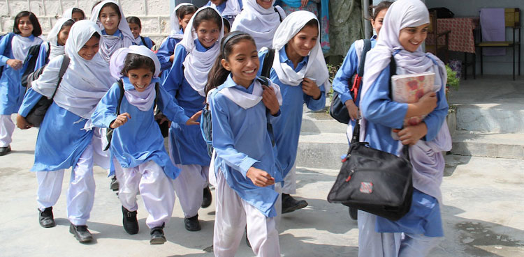 KP govt extends summer vacations