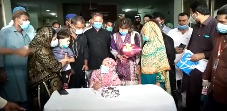 Woman, 106, recovers from Delta variant in Karachi