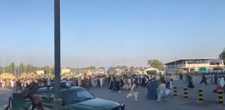 5 dead, several injured at Kabul airport as firefight intensifies