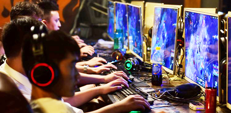 China forbids under-18s from playing video games for more than three hours