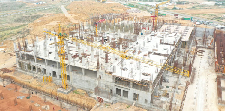 SKMT cancer hospital Karachi to be opened next year: PM Imran