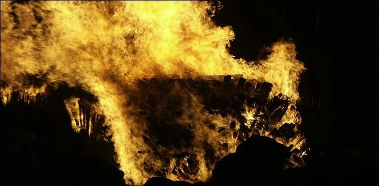 Woman, 36, allegedly burnt alive by family in Karachi