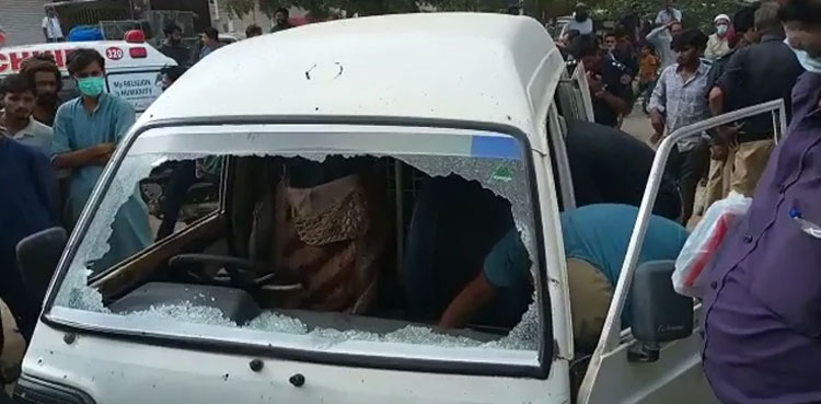 Two killed as armed men attack, rob cash van in Karachi