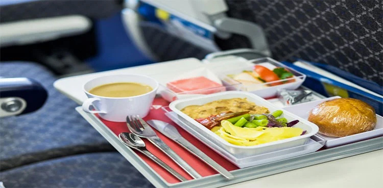 Clarification demanded from airlines for not serving meal on domestic flights