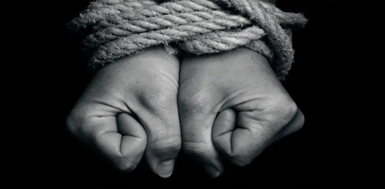 4 kids sold in Lahore shortly after father died, eldest one claims aunt did it