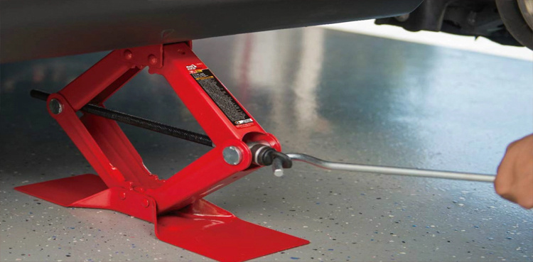 Khuzdar highway: 4 crushed to death under truck after jack collapsed