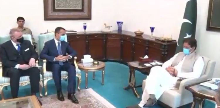 Int'l community must stand in solidarity with Afghan people: PM Imran Khan
