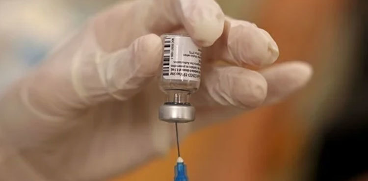 Explainer: The case for, and against, COVID-19 vaccine boosters