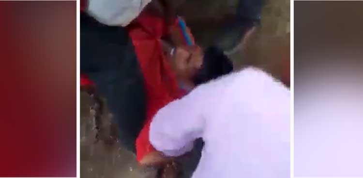 WATCH: 'Sacchi Dosti' as friends force youngster to get COVID jab