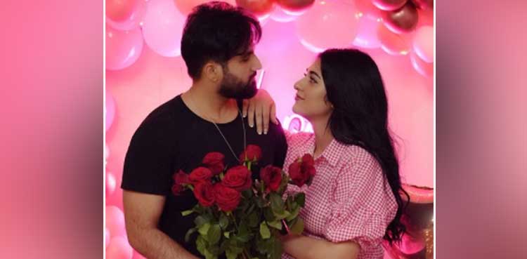 Sarah Khan shares cute video of husband Falak Shabir with daughter Alyana