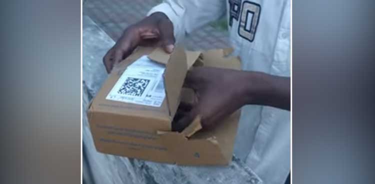 Here's what customer got after he purchased iPhone 12 online