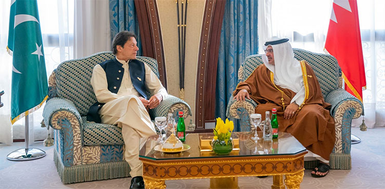 PM Imran Khan invites Bahrain Crown Prince to visit Pakistan