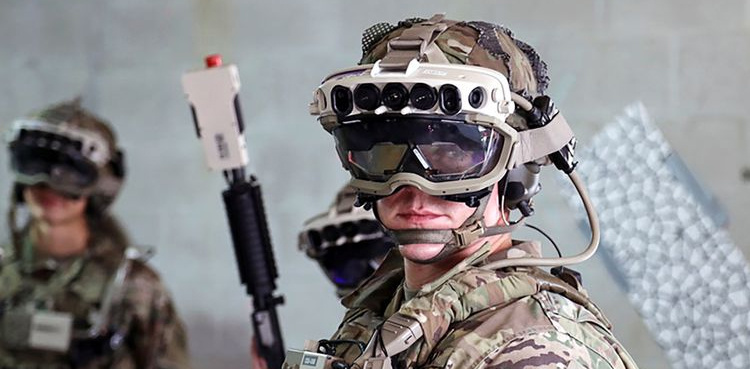 US Army pushes back date on Microsoft glasses