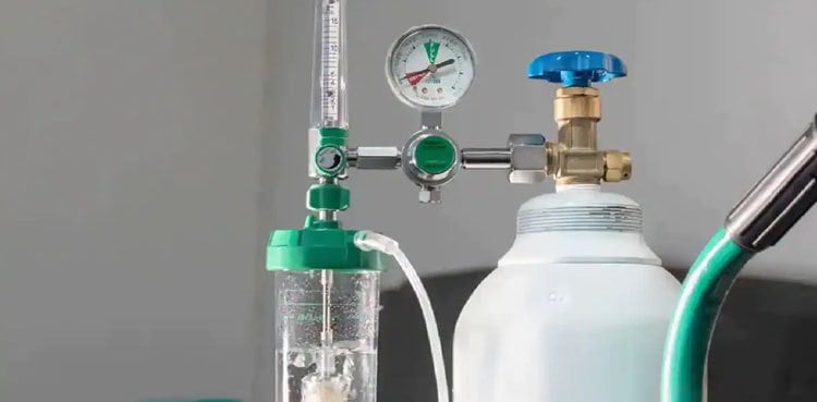 Inquiry launched after 4 kids die for want of oxygen at Sargodha hospital